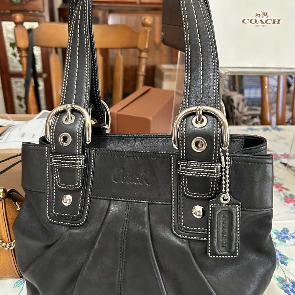 Coach Black Leather Shoulder Bag with Contrast Stitching